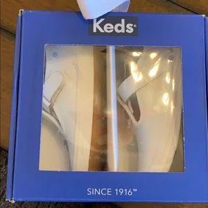 Keds toddler size 6 M